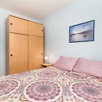 Modra Kuca Apartmán Mandre