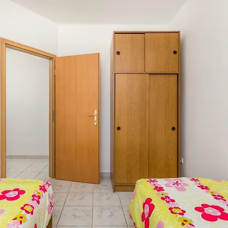 Modra Kuca Apartmán Mandre