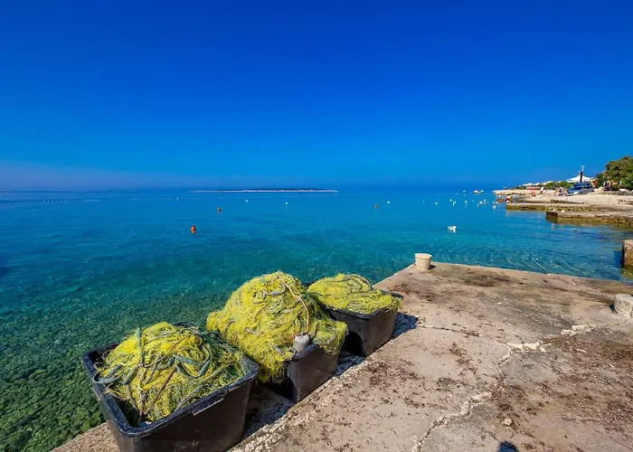 Modra Kuca * Мандре