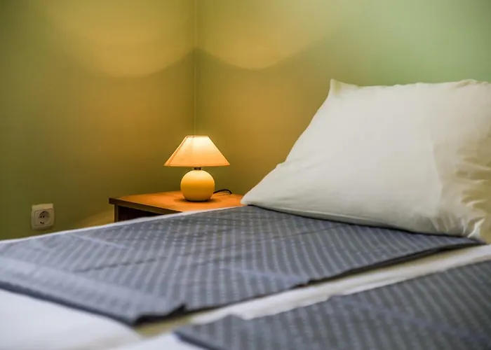 Modra Kuca Апартаменты Мандре