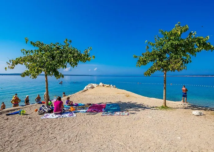 Modra Kuca Апартаменты Мандре